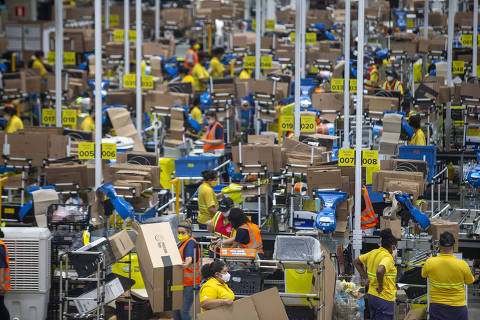 SAO PAULO,  SP - 25.11.2021 - Centro de distribuição do Mercado Livre, em Cajamar, que se prepara para a Black Friday.
.  (Foto: Danilo Verpa/Folhapress, MERCADO)