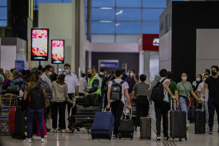 Movimento no terminal 3 do aeroporto internacional de Guarulhos, em foto de 2021