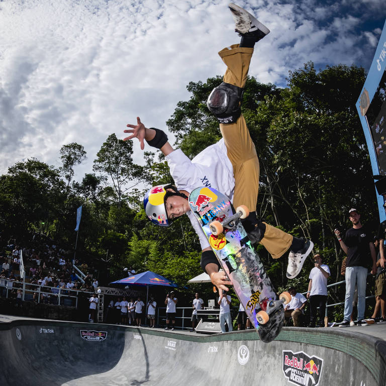 Gui Khury, o skatista brasileiro que completou giro de 1.080 graus