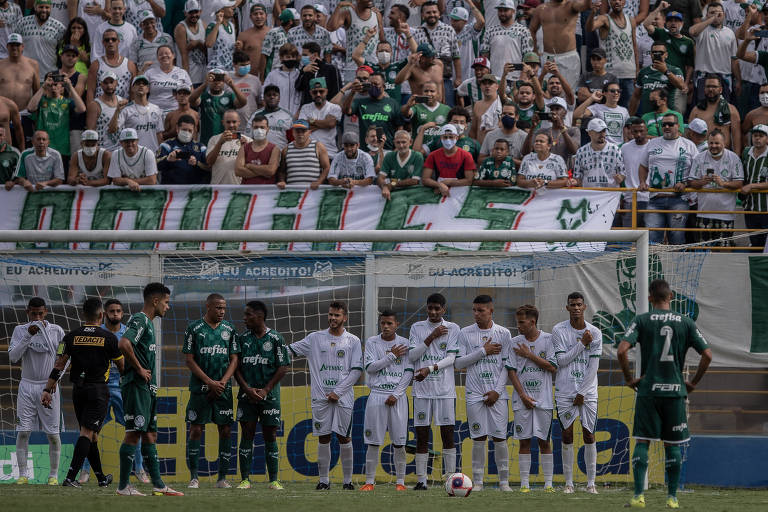 Pameiras cobra falta contra o Assu-RN, em partida da Copa São Paulo