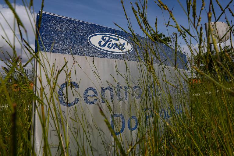 Fechamento da fábrica da Ford em Camaçari (BA) 