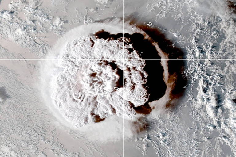 Ondas anormais pós-tsunami de Tonga matam 2 no Peru