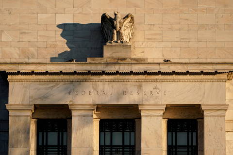 FILE PHOTO: The Federal Reserve building in Washington, U.S., January 26, 2022. REUTERS/Joshua Roberts/File Photo ORG XMIT: FW1