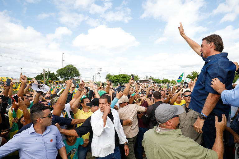 Bolsonaro em viagens pelo país em 2022