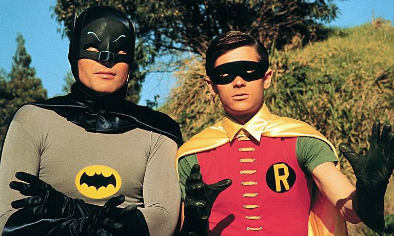 Adam West e Burt Ward interpretam Batman e Robin no filme 'Batman: O Homem Morcego', dos anos 1960