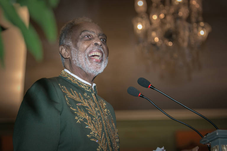 O cantor e ex-ministro da Cultura Gilberto Gil durante a solenidade de posse da cadeira de número 20, na Academia Brasileira de Letras (ABL), no salão Nobre Petit Trinon, centro do Rio