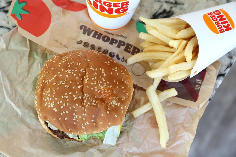 Burger King ironiza aromatizante em sanduíche e dona de Sazón reclama ao Conar