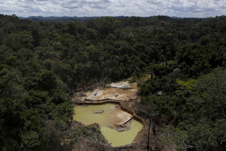 Garimpo ilegal no território Yanomami em Roraima