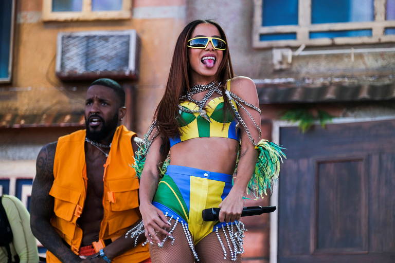 Mala de Anitta é encontrada e cantora terá figurino para o Rock in Rio Lisboa