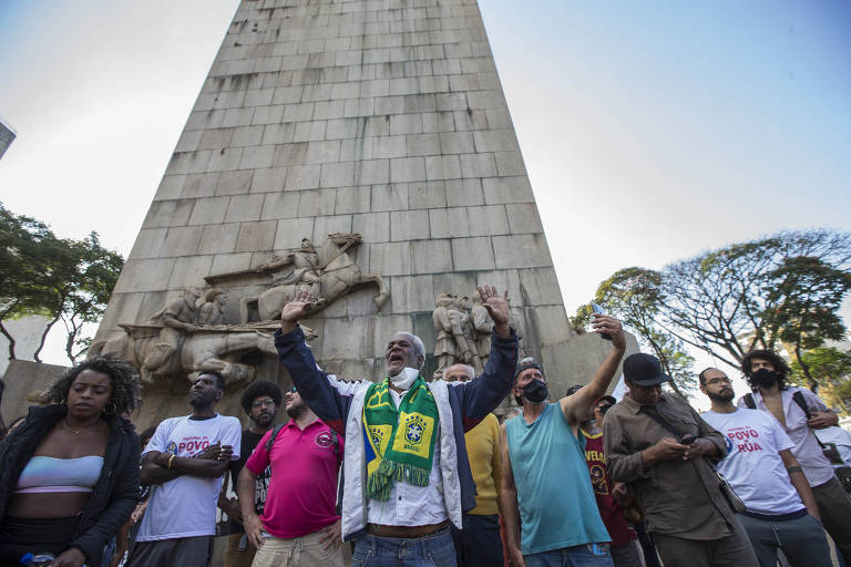 Manifestantes pedem justiça por homem morto na cracolândia