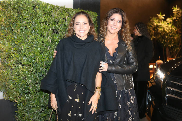 O casal Daniela Mercury e Malu Verçosa no casamento de Lula e Janja