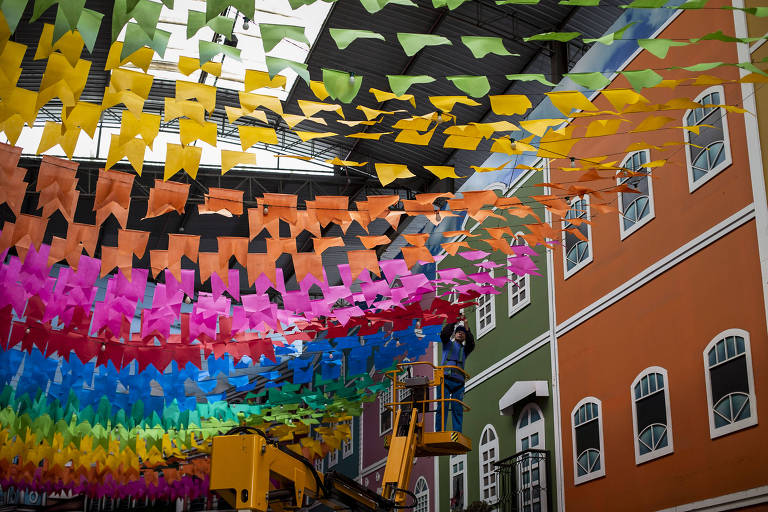 Festa junina volta mais cara; veja os 34 vilões deste ano