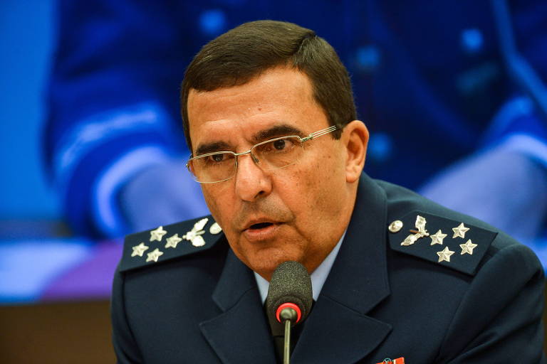 O ex-comandante das Força Aérea Brasilia Carlos de Almeida Baptista Junior durante audiência pública na Câmara dos Deputados