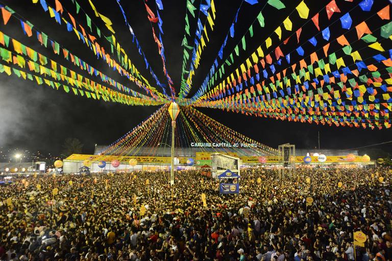 Tornaram o São João uma festa aleatória no meio do ano, diz leitor