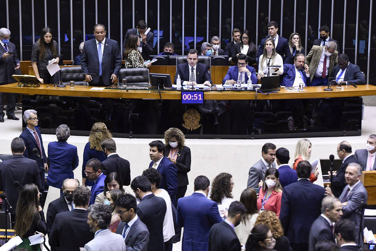 Auditores da Receita tentam garantir R$ 600 milhões para bônus de produtividade