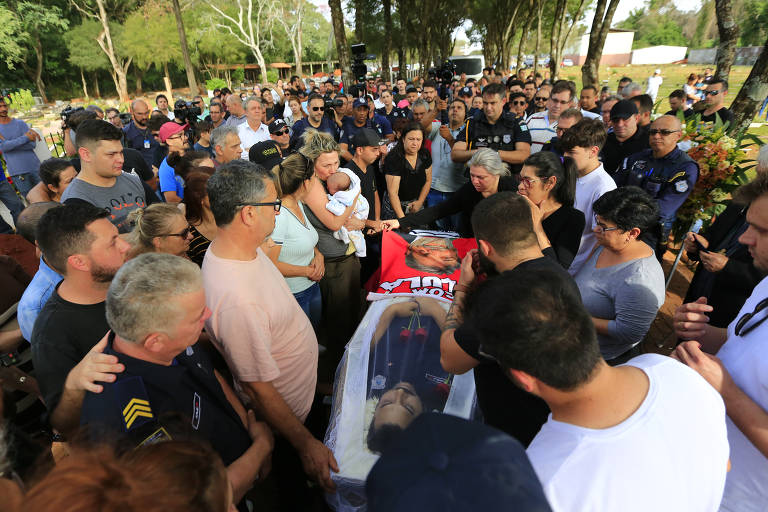 Petista Marcelo Aloizio de Arruda é enterrado em Foz do Iguaçu (PR)