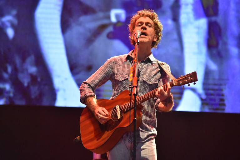 Nando Reis em show no palco Mestre Dominguinhos na trigésima edição do FIG (Festival de Inverno de Garanhuns), no agreste de Pernambuco