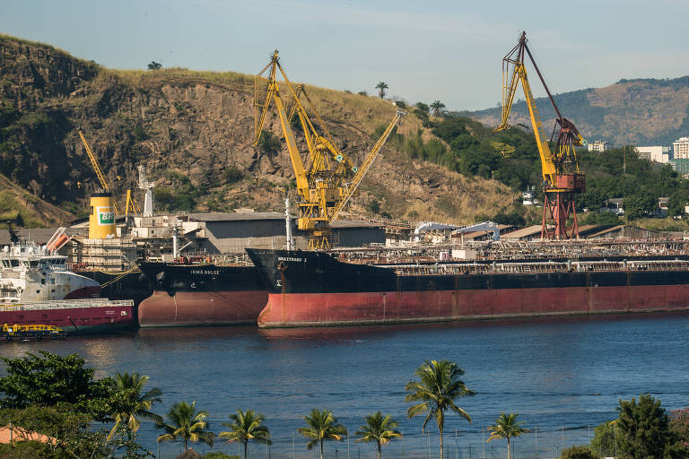 Lula quer o quarto polo naval