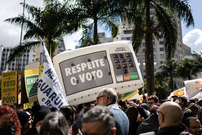 Cartas pró-democracia são lidas na Faculdade de Direito da USP