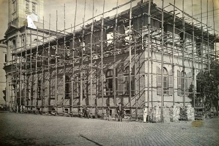 Liceu Coração de Jesus - história.