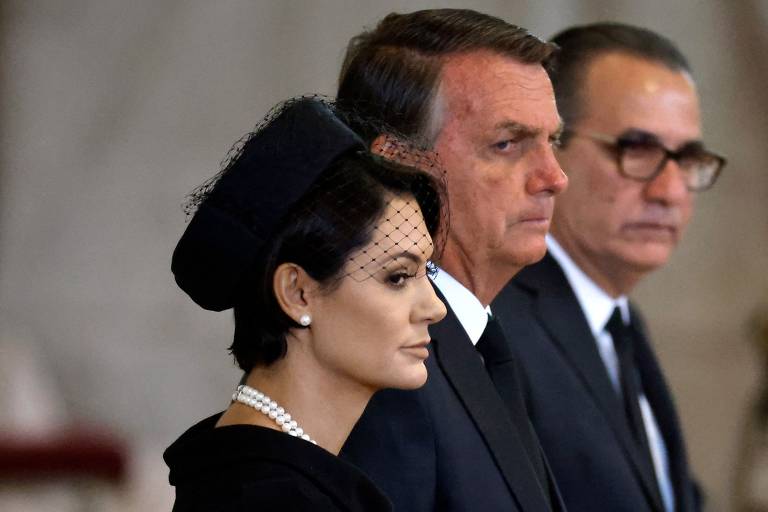 Malafaia diz que entrou em funeral da rainha na vaga de Eduardo Bolsonaro