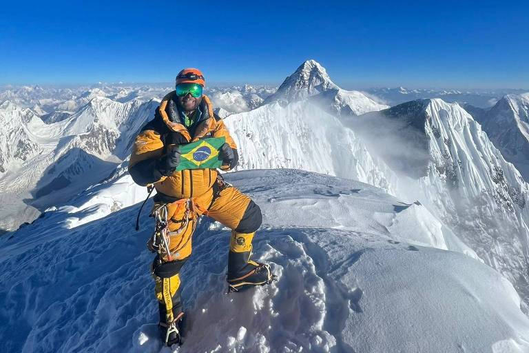 Meta dada, meta cumprida: o dia em que o Broad Peak foi verde-amarelo