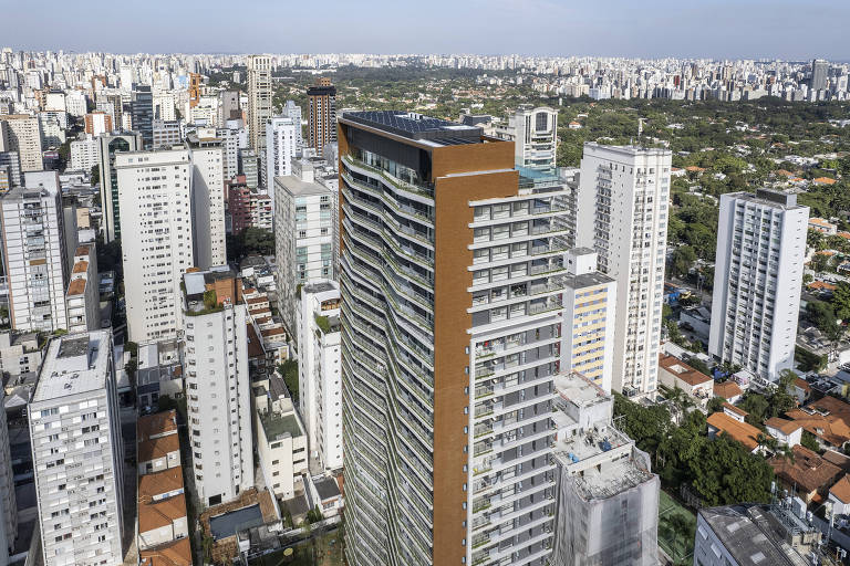 Juros elevados geraram efeito montanha-russa no mercado imobiliário, diz OLX