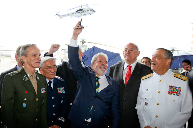 Relatório sobre urnas é 1º teste entre Lula e os militares