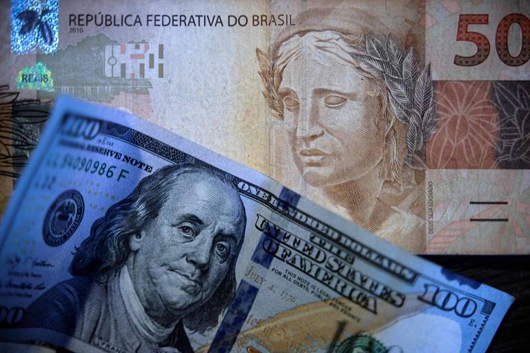 Bolsa sobe e dólar cai após ata do Copom, que eleva expectativa por novas regras fiscais