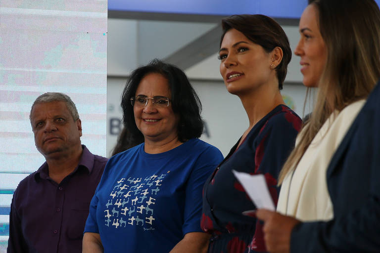 Bolsonaro aposta em Michelle, campeões de voto e pastores no Nordeste