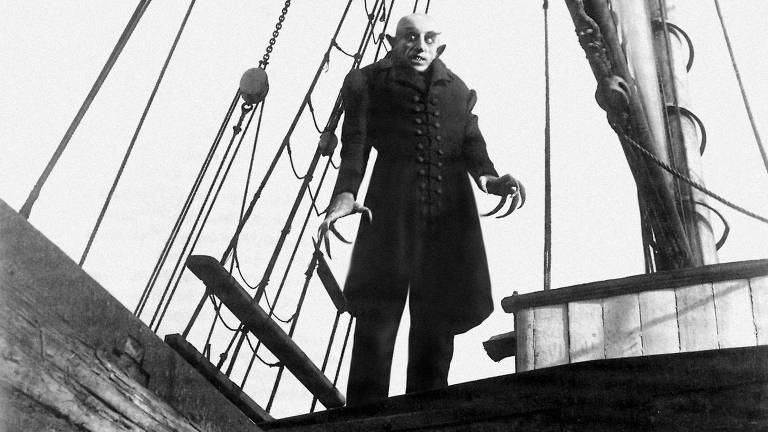 Veja cenas do clássico do expressionismo alemão 'Nosferatu'