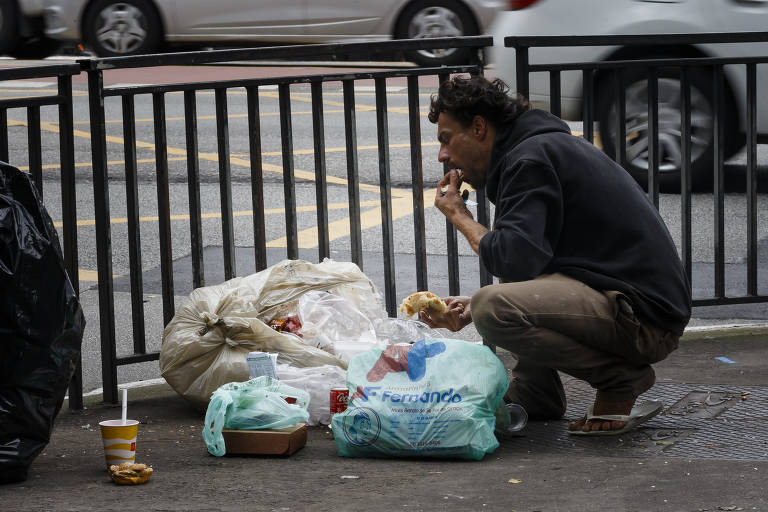 No aniversário de SP, dom Odilo pede apoio aos moradores de rua, e Tarcísio fala em 'recomeço'