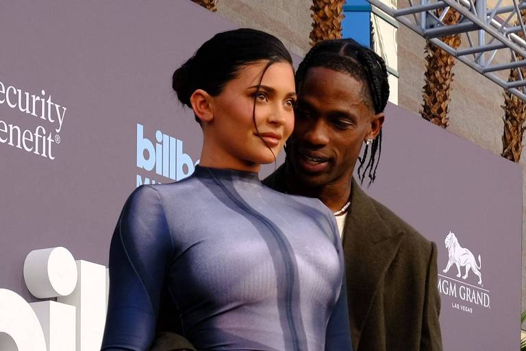 Kylie Jenner e Travis Scott colocam mansão à venda por R$ 114 milhões