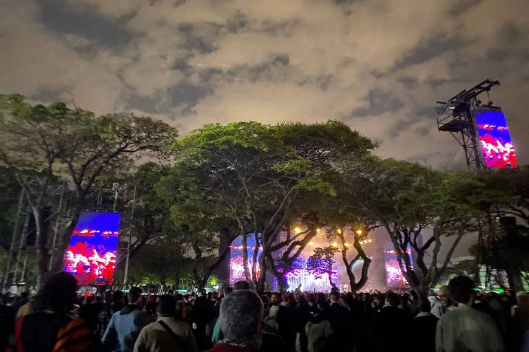 Primavera Sound tem palco amador com árvores que atrapalham visão do público