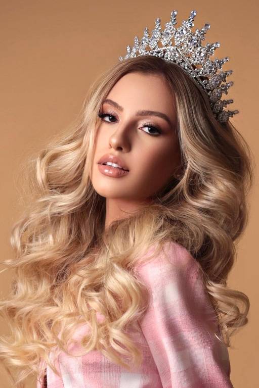 Miss Brasil Teen 2023: Veja fotos da paranaense Maria Eugênia Raposo