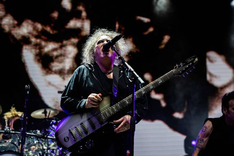 Os cabelos brancos de Robert Smith e Paulinho da Viola