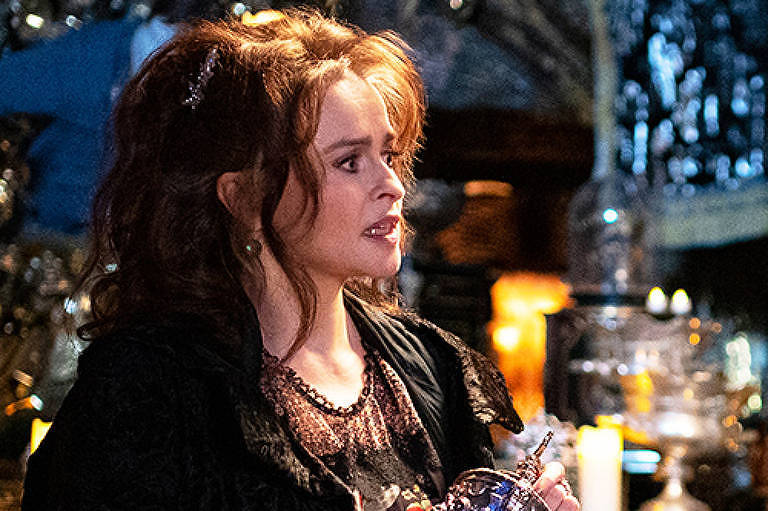 Helena Bonham Carter e Daniel Radcliffe em cena do especial 'Harry Potter: De Volta a Hogwarts'