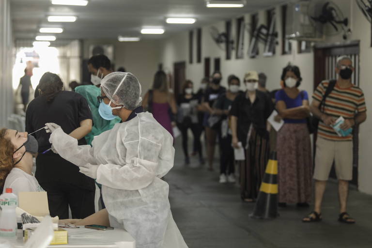 Saúde terá desafio de reduzir filas de cirurgias e exames e reverter queda na vacinação