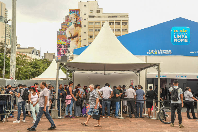 Veja fotos do Feirão Limpa Nome da Serasa nesta terça-feira 