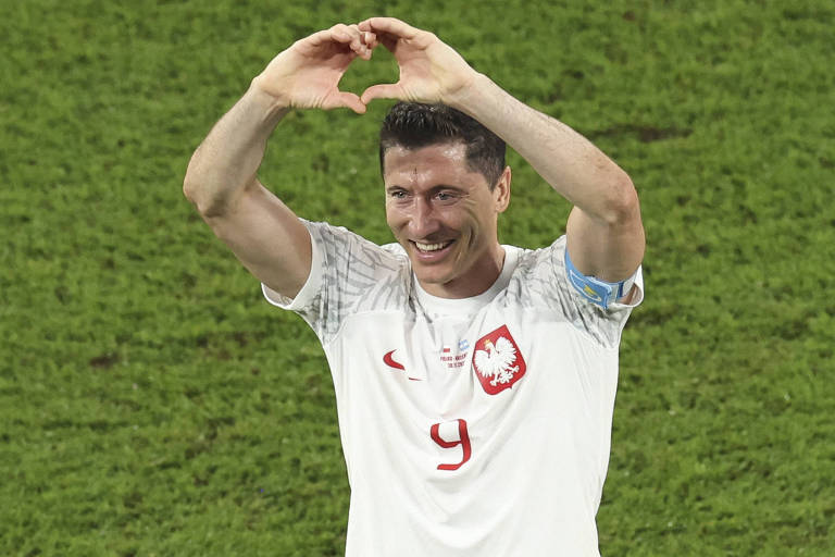 Lewandowski lamenta derrota, mas se diz feliz pela classificação da Polônia