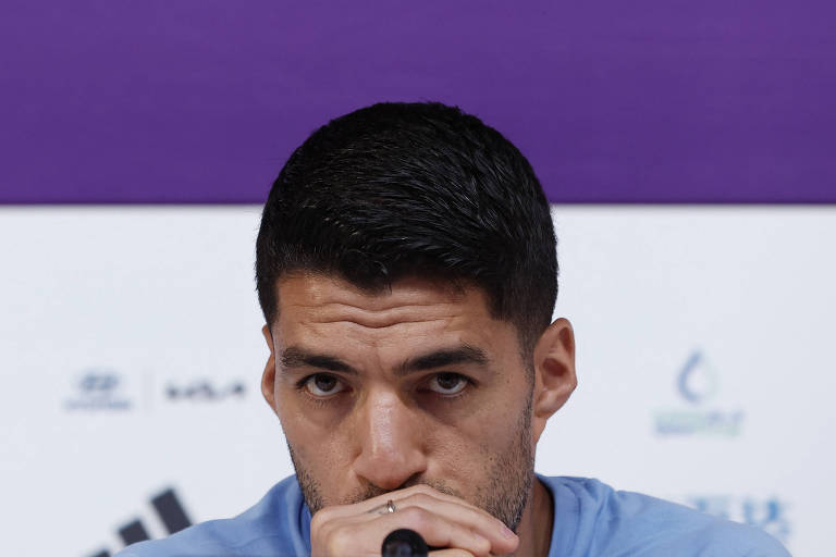 Suárez reencontra Gana após mão em 2010 e ironiza: 'Não fui eu quem perdeu o pênalti'