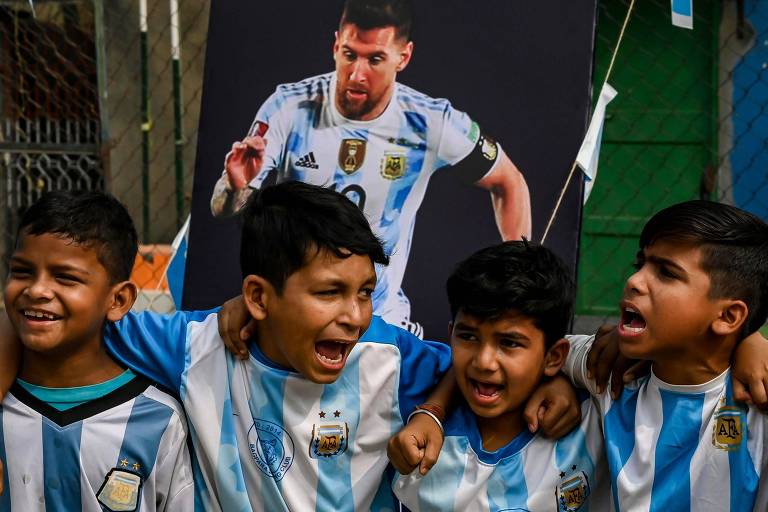Leitores da Folha torcem em peso para Argentina de Messi; veja resultado