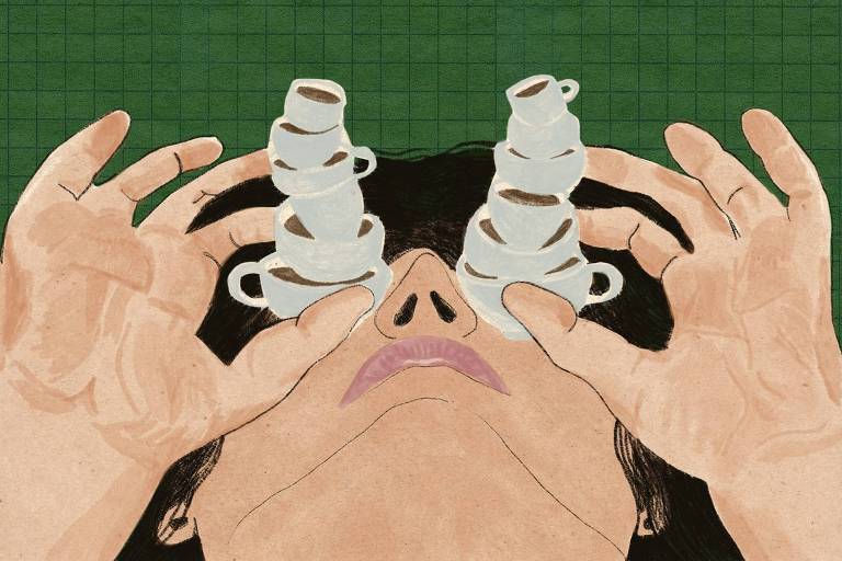 Arte ilustra uma mulher segurando duas pilhas de xícaras de café sobre os olhos, como se fossem óculos