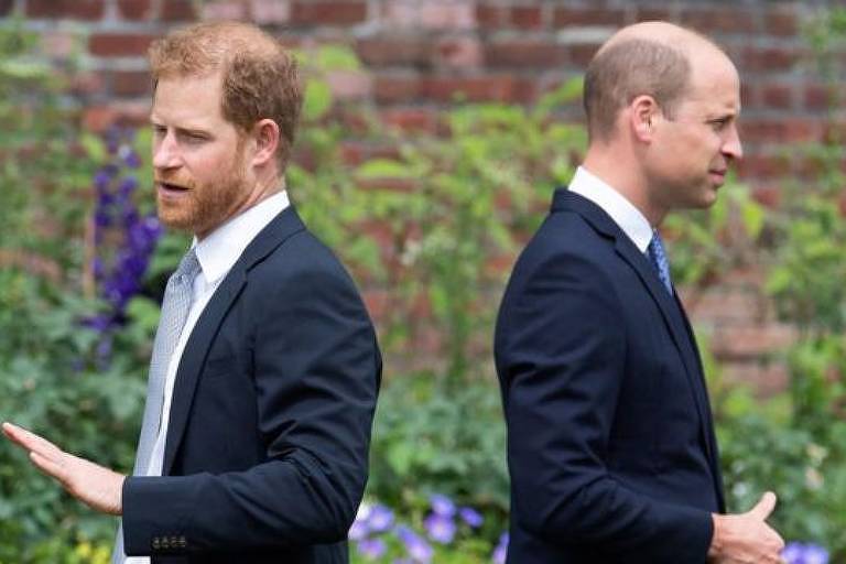 Príncipes William e Harry mantêm distância em funeral do tio