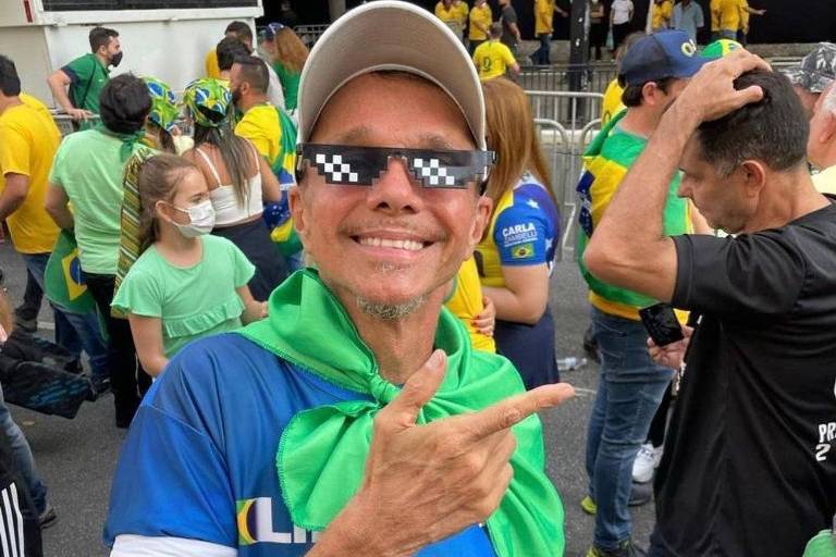 Clube cancela show de cantor Netinho por apoio a golpistas