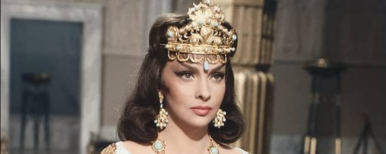 A atriz Gina Lollobrigida em cena de "Salomão e a Rainha de Sabá" (1959)