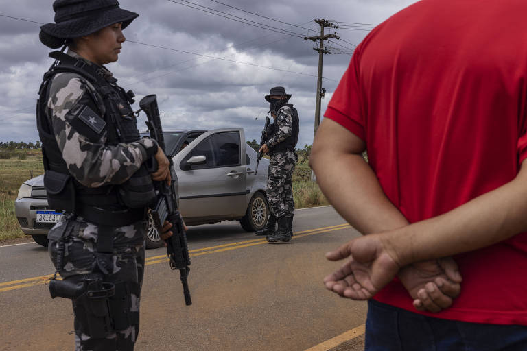 Lula com Paes no Rio e PMs revistam carros em Roraima; veja fotos de hoje