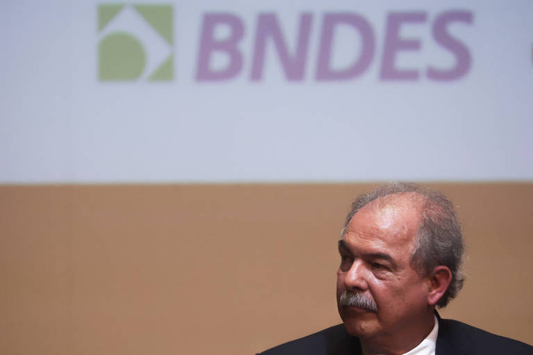 BNDES vai ajudar a reerguer o Rio Grande do Sul, diz Mercadante