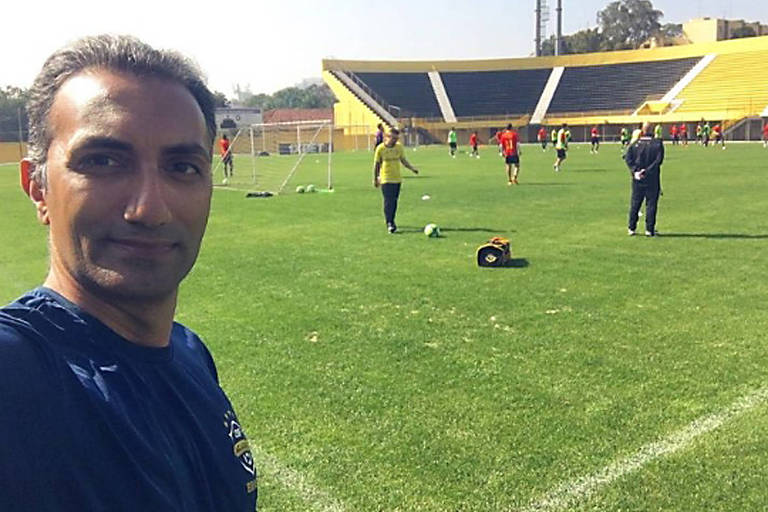Alvo de xingamentos no Piauí, técnico iraniano diz que futebol é sua liberdade