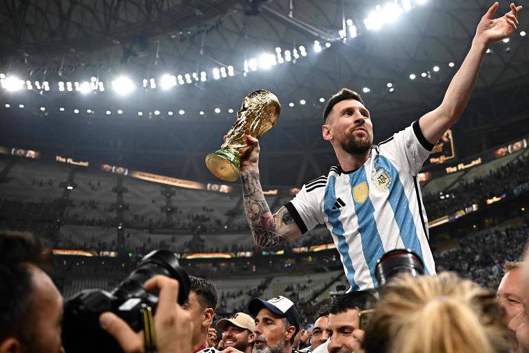 Ano dos sonhos de Messi pode ser coroado com eleição de melhor do mundo